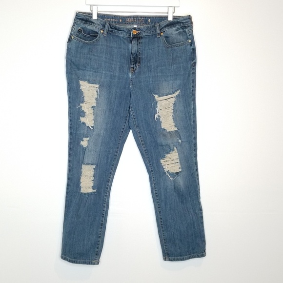 Jennifer Lopez | Jeans | Jennifer Lopez Distressed Boyfriend Jeans |  Poshmark